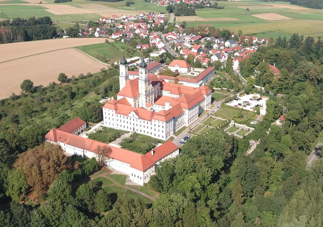 Klostergasthof Roggenburg Extérieur photo
